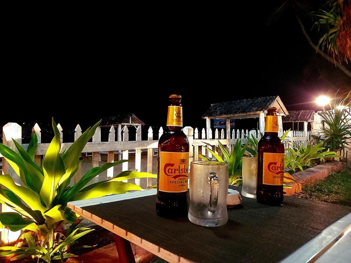 Blue Sand Beach Resort Trincomalee Exterior foto
