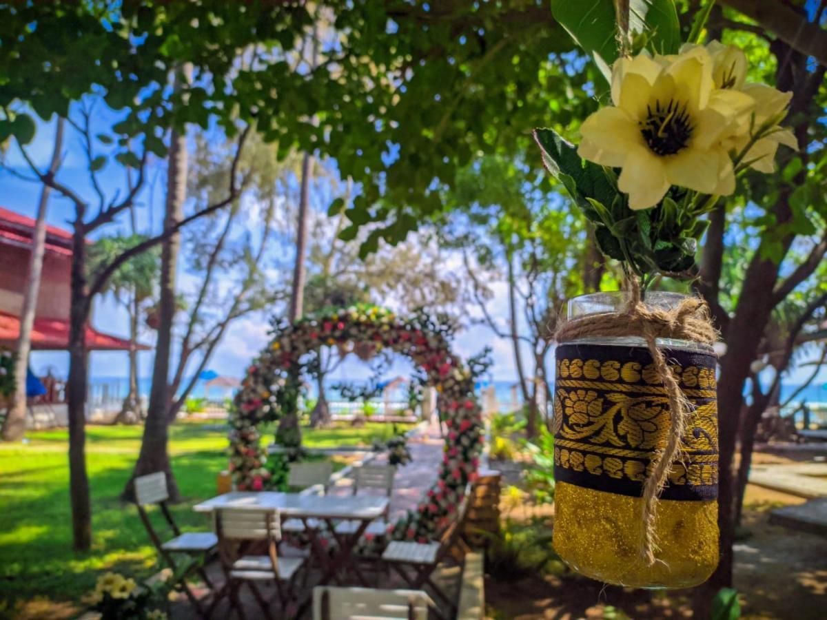 Blue Sand Beach Resort Trincomalee Exterior foto
